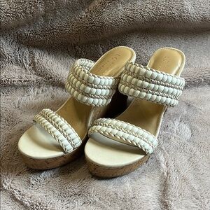 LC Lauren Conrad Cream Woven Platform Sandals